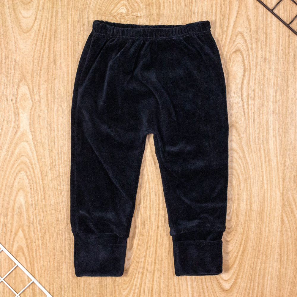 CALÇA PARA BEBÊ EM PLUSH PÉ REVERSÍVEL BÁSICA PRETO