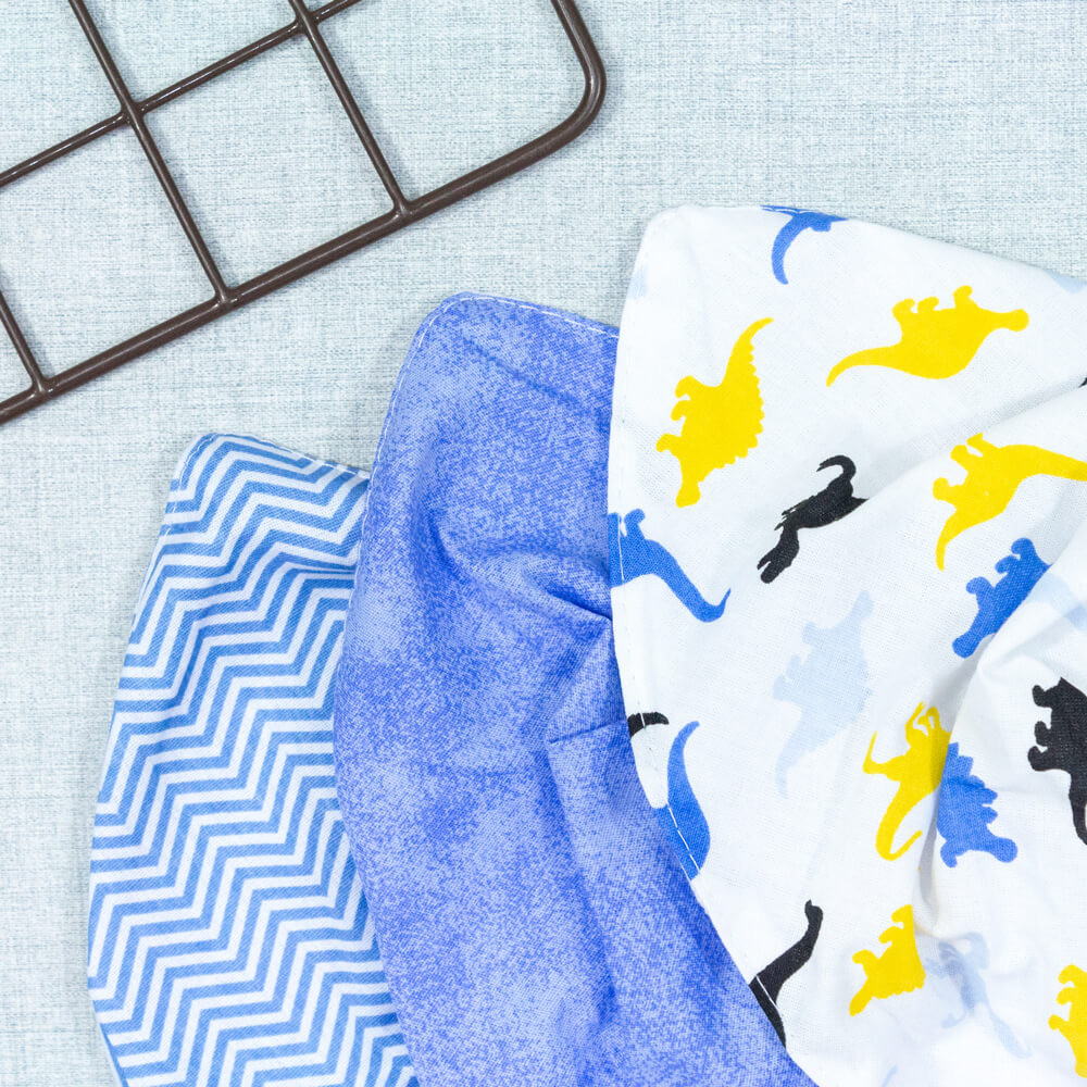 KIT 3 BABADORES PARA BEBÊ BANDANA ESTAMPADINHO DINO