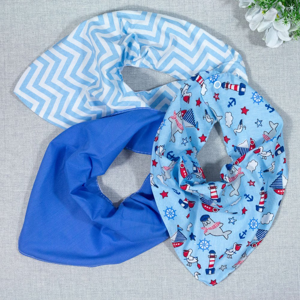 KIT 3 BABADORES PARA BEBÊ BANDANA ESTAMPADINHOS BARQUINHO