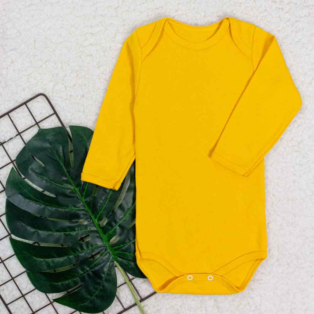BODY MANGA LONGA INFANTIL SUEDINE ATÉ 24 MESES AMARELO CANÁRIO