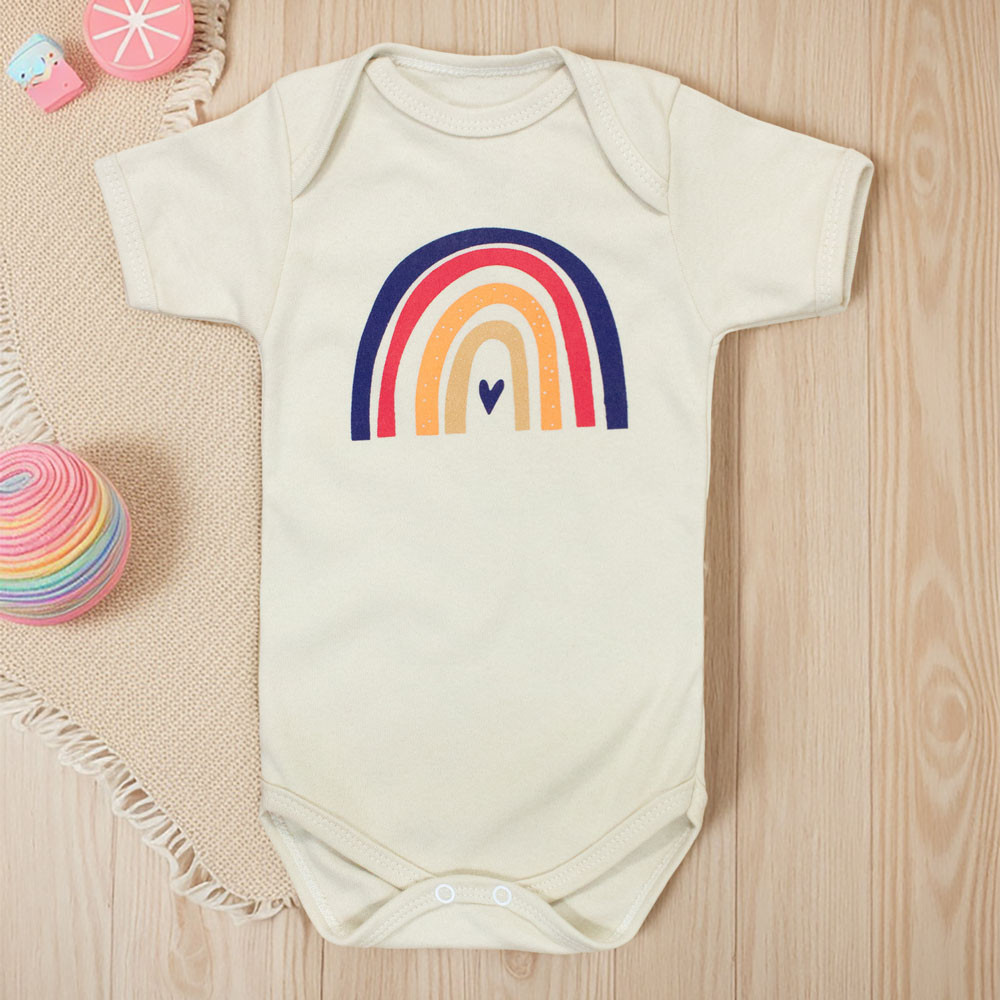 BODY MANGA CURTA PARA BEBÊ ESTAMPA ARCO-ÍRIS BOHO BEGE