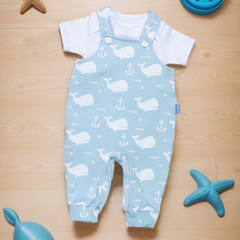 Kit Verão Menino Jardineira e Body Curto Baleia Azul Claro