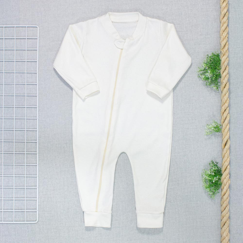 Macacão Infantil até 24 Meses - Conforto em Suedine Creme