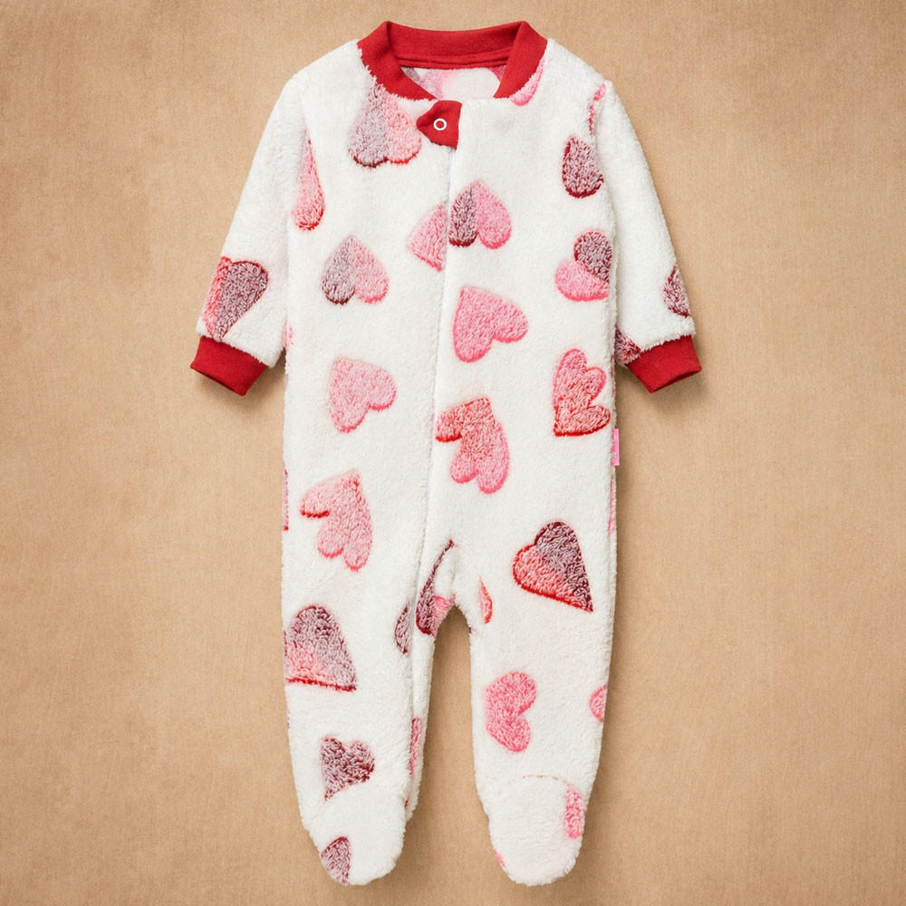 Macacão Fleece Bebê Zíper Solinha Antiderrapante Estampado Corações 0 a 12 Meses