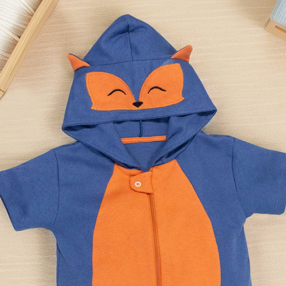 Macacão Infantil Curto Com Capuz Bichinhos Bordado Raposa Azul