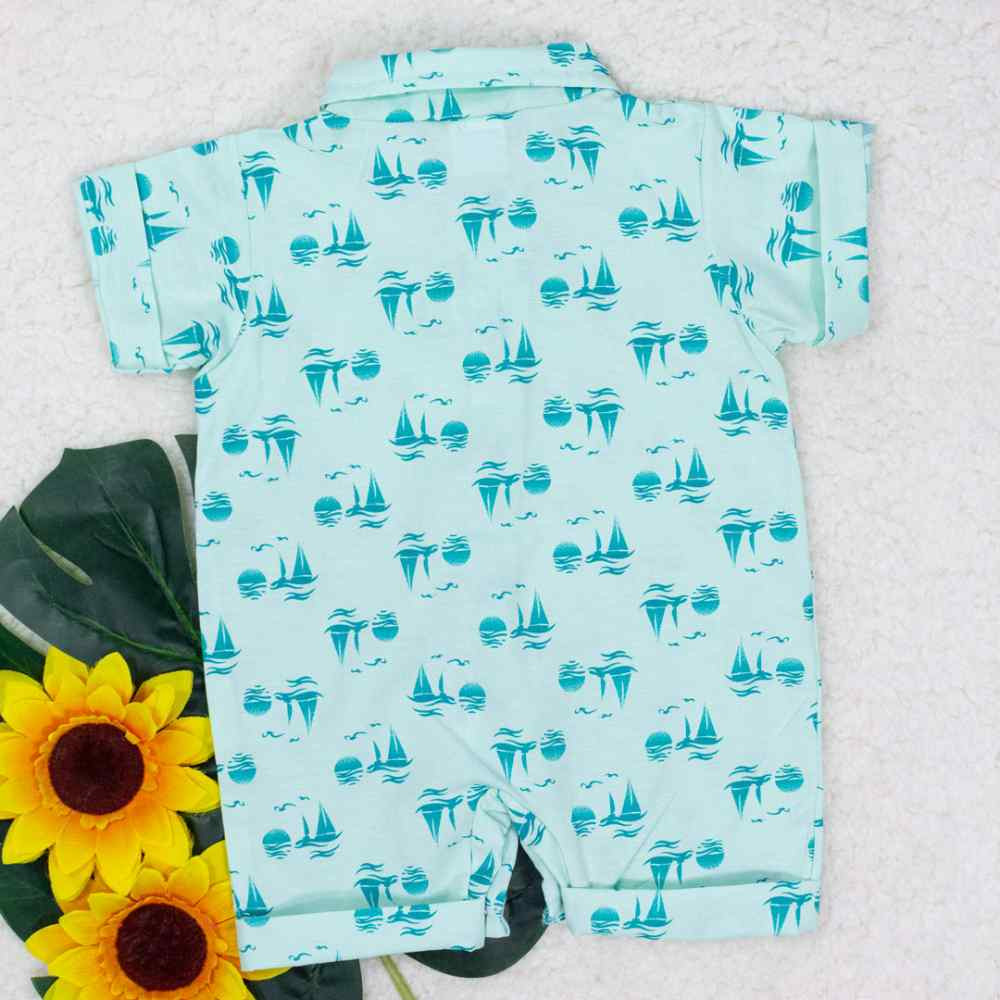MACACÃO CAMISA TRICOLINE PARA BEBÊ MENINO BARCO VERDE ÁGUA