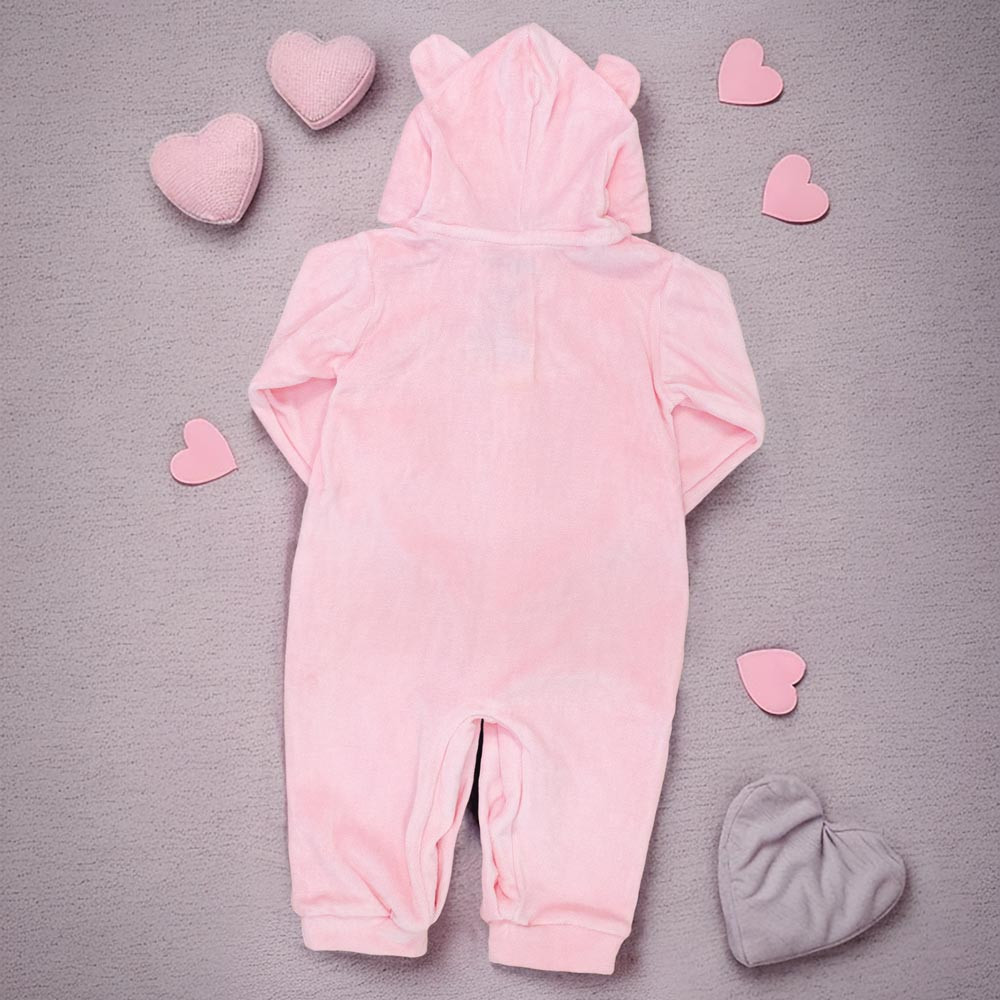 MACACÃO PARA BEBÊ EM PLUSH COM CAPUZ BORDADO PIG ROSA CLARO