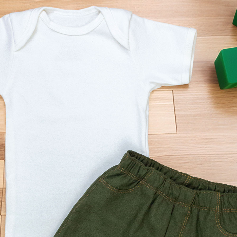 Conjunto Infantil Casual Linho Off White e Verde Escuro