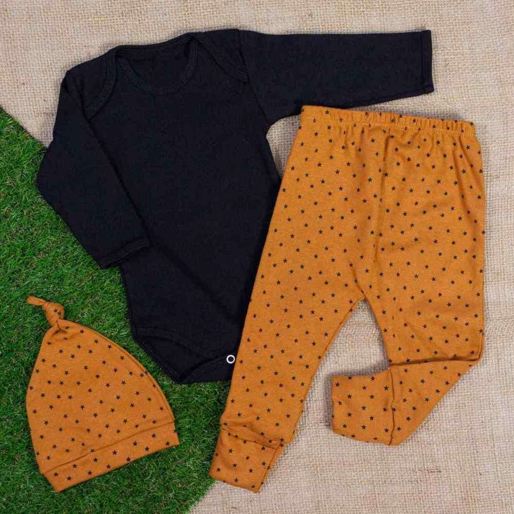 CONJUNTO LONGO COM TOUCA PARA BEBÊ ESTAMPADINHO PRETO E CARAMELO