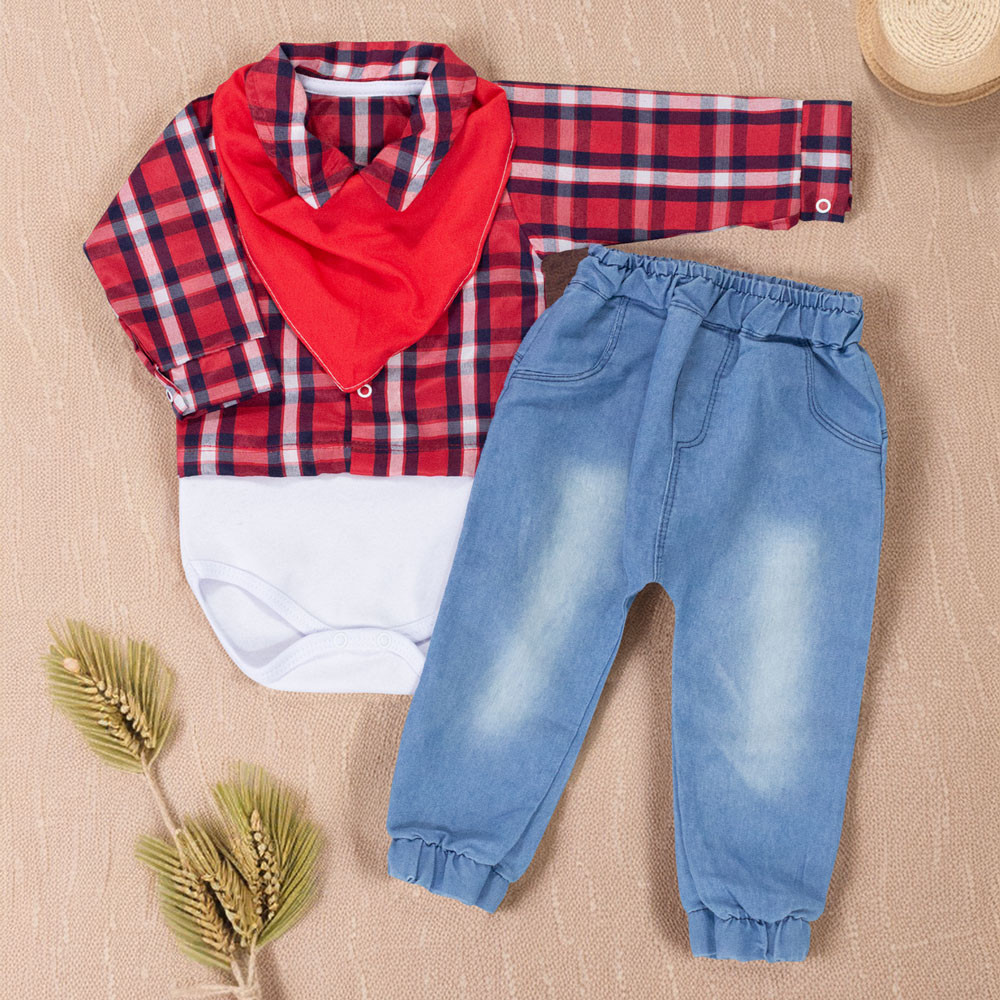 Conjunto para Bebê Junino com Body, Bandana e Calça Jeans