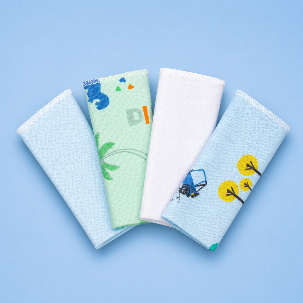 Kit 4 Panos de Boca Bebê Flanelados 22x22cm Algodão Hipoalergênico Estampadinho Menino