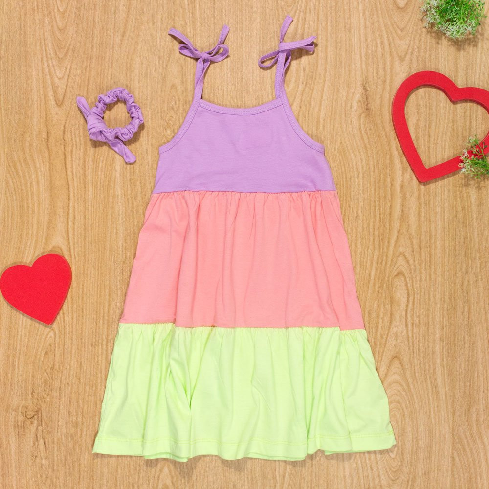 VESTIDO INFANTIL 4 AO 8 TRICOLOR E POMPOM DE CABELO LILÁS