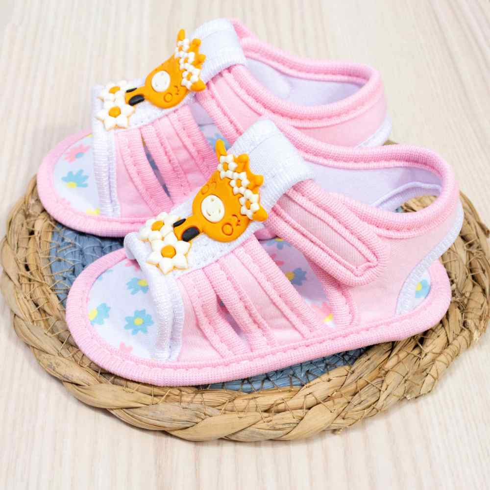 SANDÁLIA COM VELCRO PARA BEBÊ MENINO APLIQUE GIRAFA ROSA CLARO