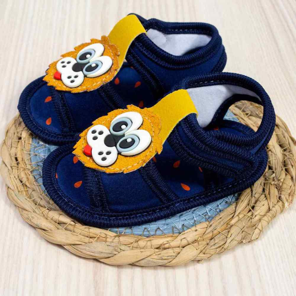 SANDÁLIA COM VELCRO PARA BEBÊ MENINO APLIQUE CACHORRINHO MARINHO