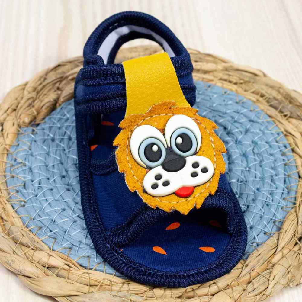 SANDÁLIA COM VELCRO PARA BEBÊ MENINO APLIQUE CACHORRINHO MARINHO
