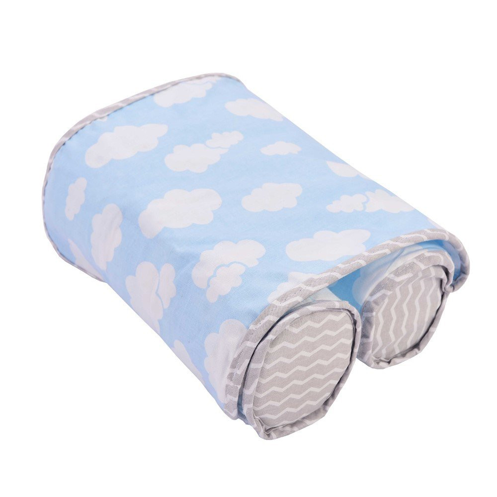 PROTETOR PARA BEBÊ COM VELCRO ESTAMPA NUVEM AZUL CLARO