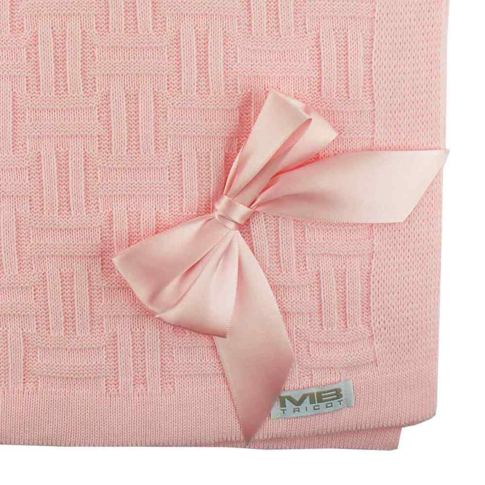 MANTA PARA BEBÊ EM TRICOT NUANCE ROSA COM LACINHO