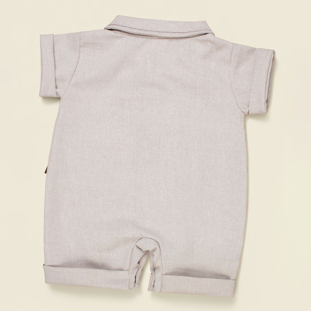 Macacão Camisa Ecolinho Bordado 3D Caqui para Bebês até 12 Meses 