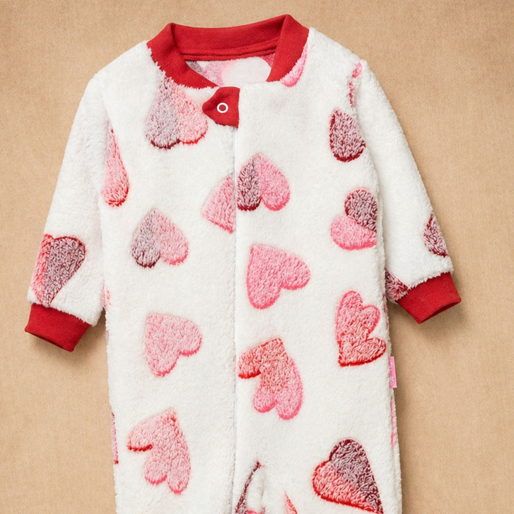 Macacão Fleece Bebê Zíper Solinha Antiderrapante Estampado Corações 0 a 12 Meses