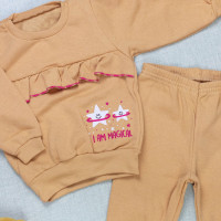 Conjunto de Bebê em Moletom Terroso com Babadinho