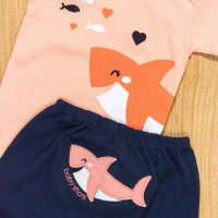 CONJUNTO PARA BEBÊ BODY SHORTS E FAIXA BORDADINHO LOVE SHARK SALMÃO