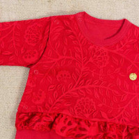MACACÃO LONGO EM MALHA PARA BEBÊ MENINA FLORES VERMELHO