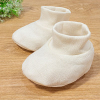Pantufa de Bebê Conforto e Delicadeza em Algodão Creme