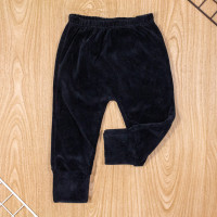 CALÇA PARA BEBÊ EM PLUSH PÉ REVERSÍVEL BÁSICA PRETO