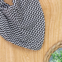 Babador Bandana de Algodão Chevron Preto para Bebê 0-12m