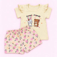 Conjunto Bebê Blusa Com Babado E Shorts Moletinho Estampado Creme Até 12 Meses