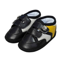 TÊNIS COM VELCRO DUPLO PARA BEBÊ MENINO DETALHE STAR PRETO