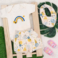 TRIO CURTO TECIDO ECOLÓGICO PARA BEBÊ ATÉ 24 MESES BORDADO ARCO- ÍRIS