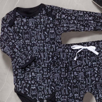 CONJUNTO PARA BEBÊ BODY LONGO E CALÇA MINIMALISTA FLORESTA PRETO