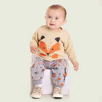 CONJUNTO PARA BEBÊ EM MOLETOM LONGO RAPOSA BEGE