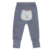 CALÇA PARA BEBÊ COM BORDADO VARIADO MESCLADO CHUMBO